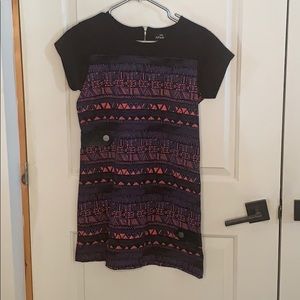 Tunic with peekaboo back